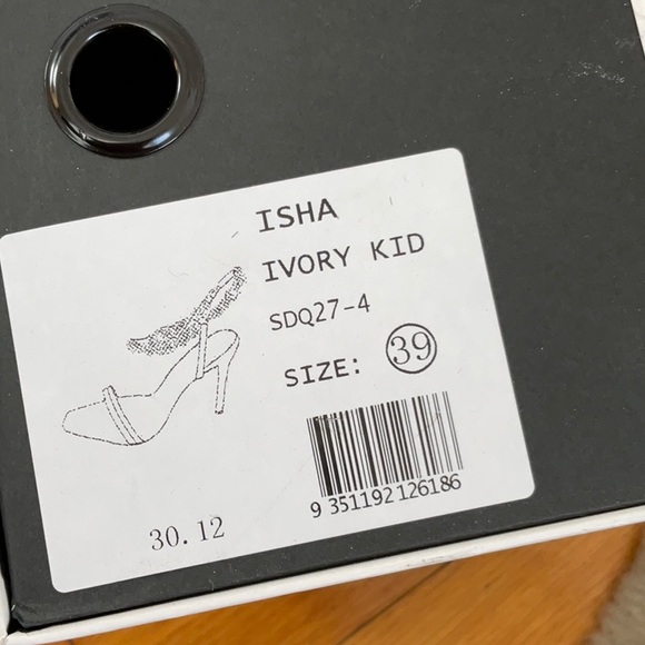 Alias Mae Isha Ankle Strap Heel in Ivory, Size: EU: 39 - Picture 4 of 12